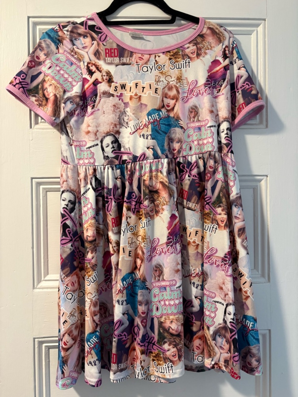 Taylor Swift Collage Graphic Short Sleeve Dress - Pink Multi